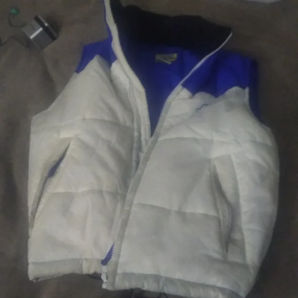 I am selling designer graphic tee shirts, sweaters, jogging suite, vests, shoes